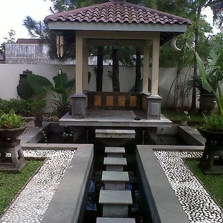 Grya Natasha Apartment Yogyakarta Bagian luar foto
